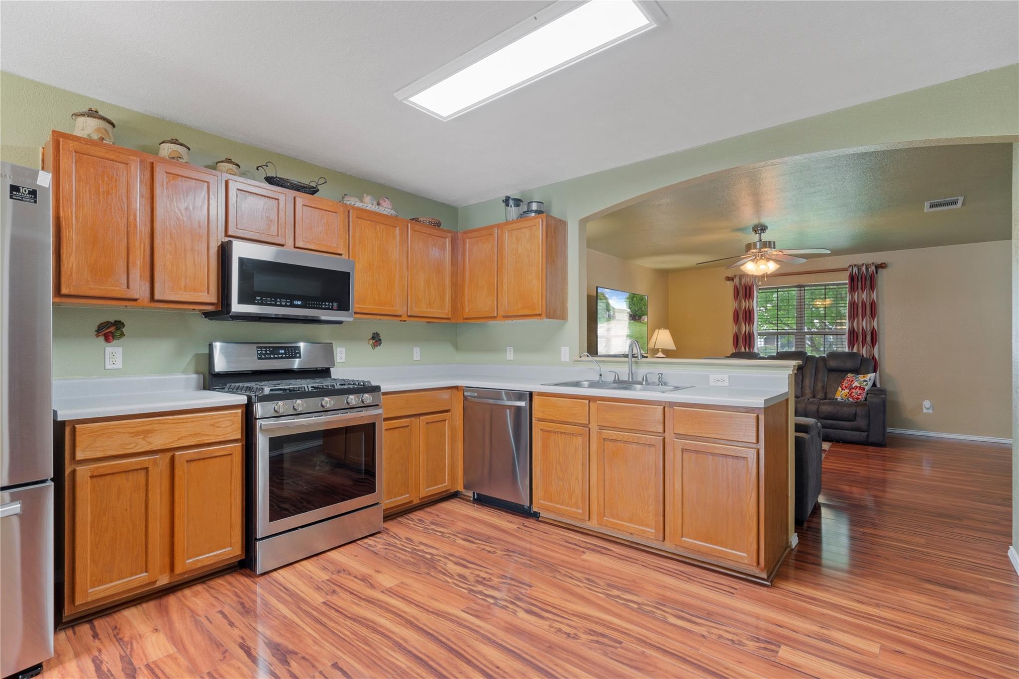 120 Grant Way, Kyle, TX 78640