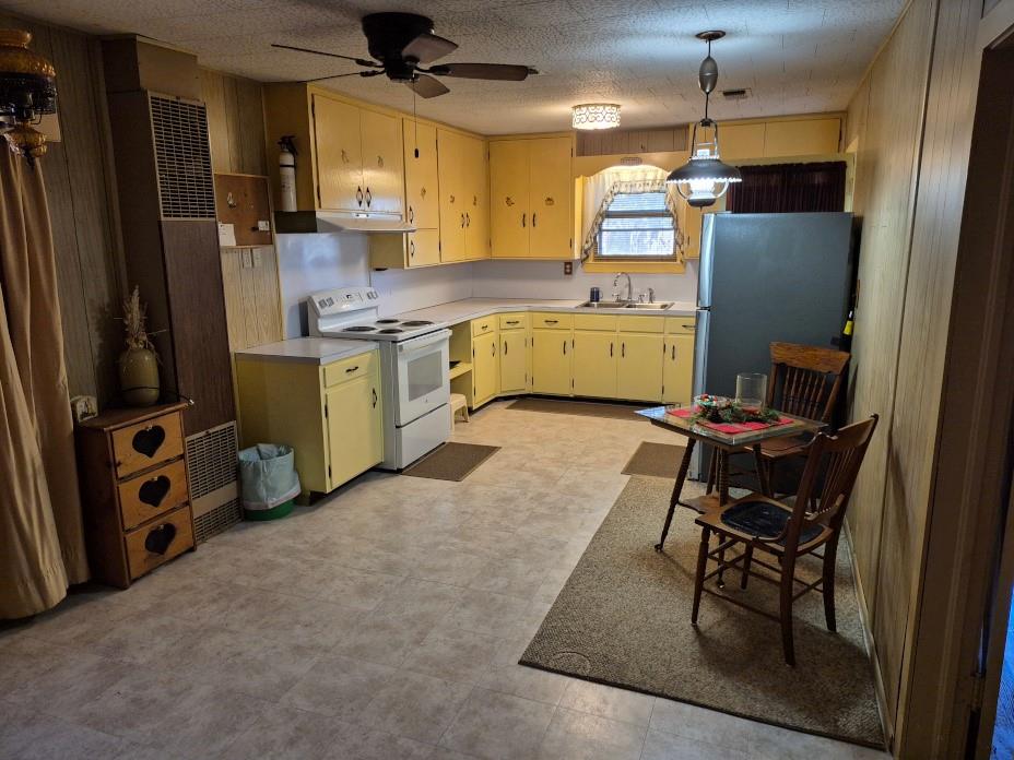 507 N Highway 95 Highway, Granger, TX 76530