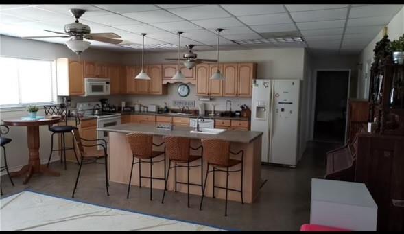 21511 W STATE HY 71 W, Spicewood, TX 78669