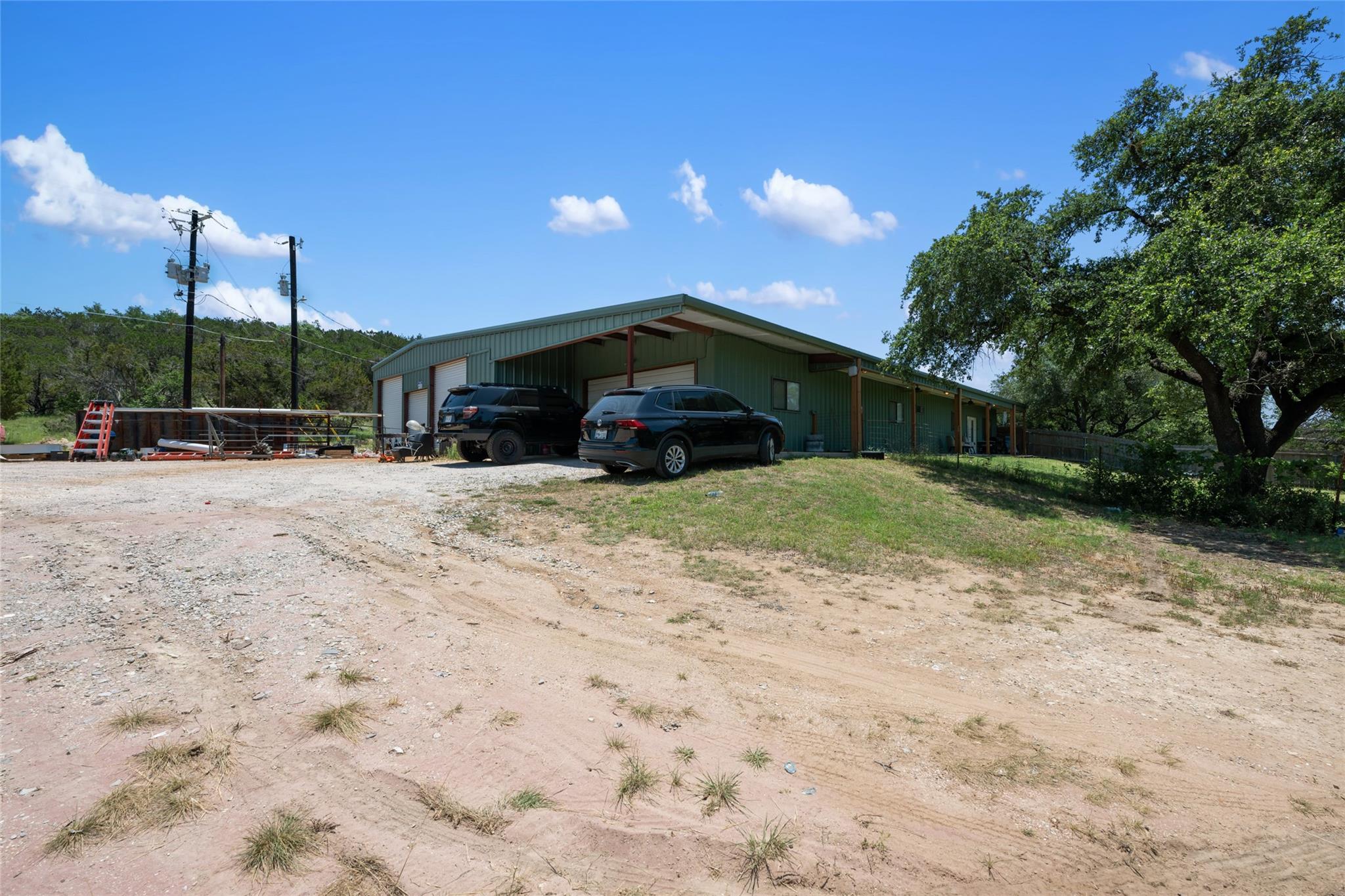 21511 W STATE HY 71 W, Spicewood, TX 78669