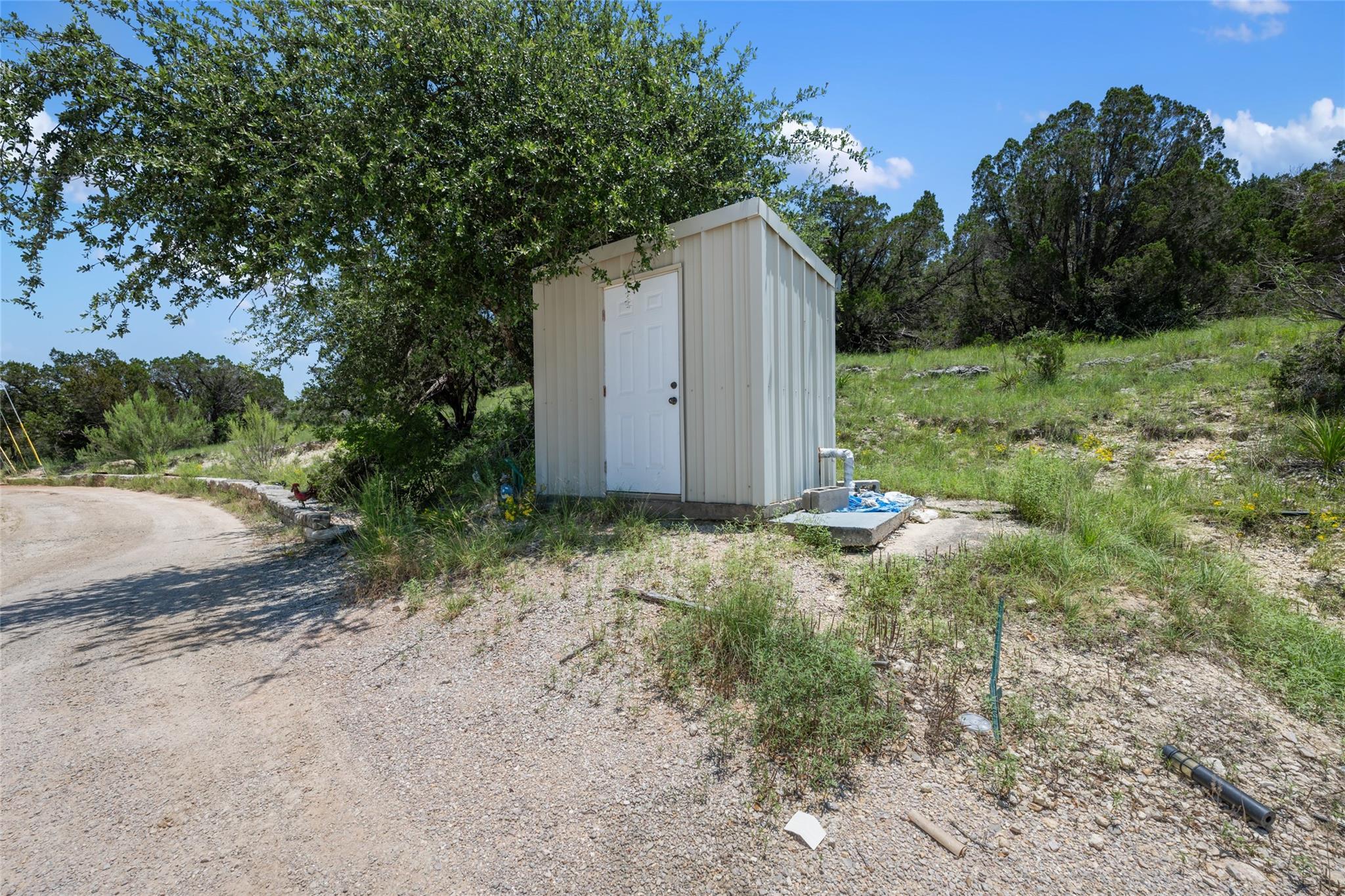 21511 W STATE HY 71 W, Spicewood, TX 78669