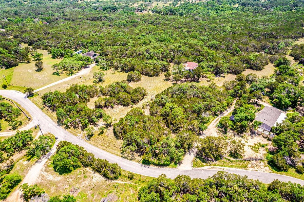 901 Todo Ln, Driftwood, TX 78619