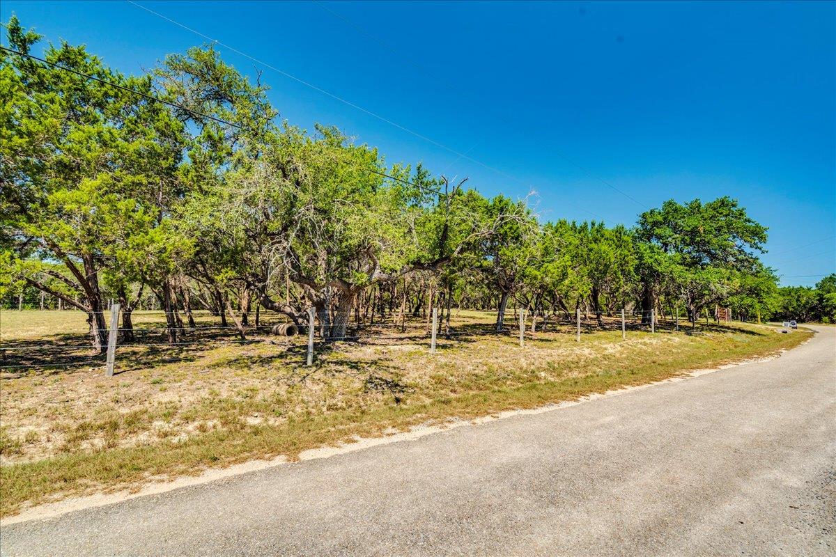 901 Todo Ln, Driftwood, TX 78619