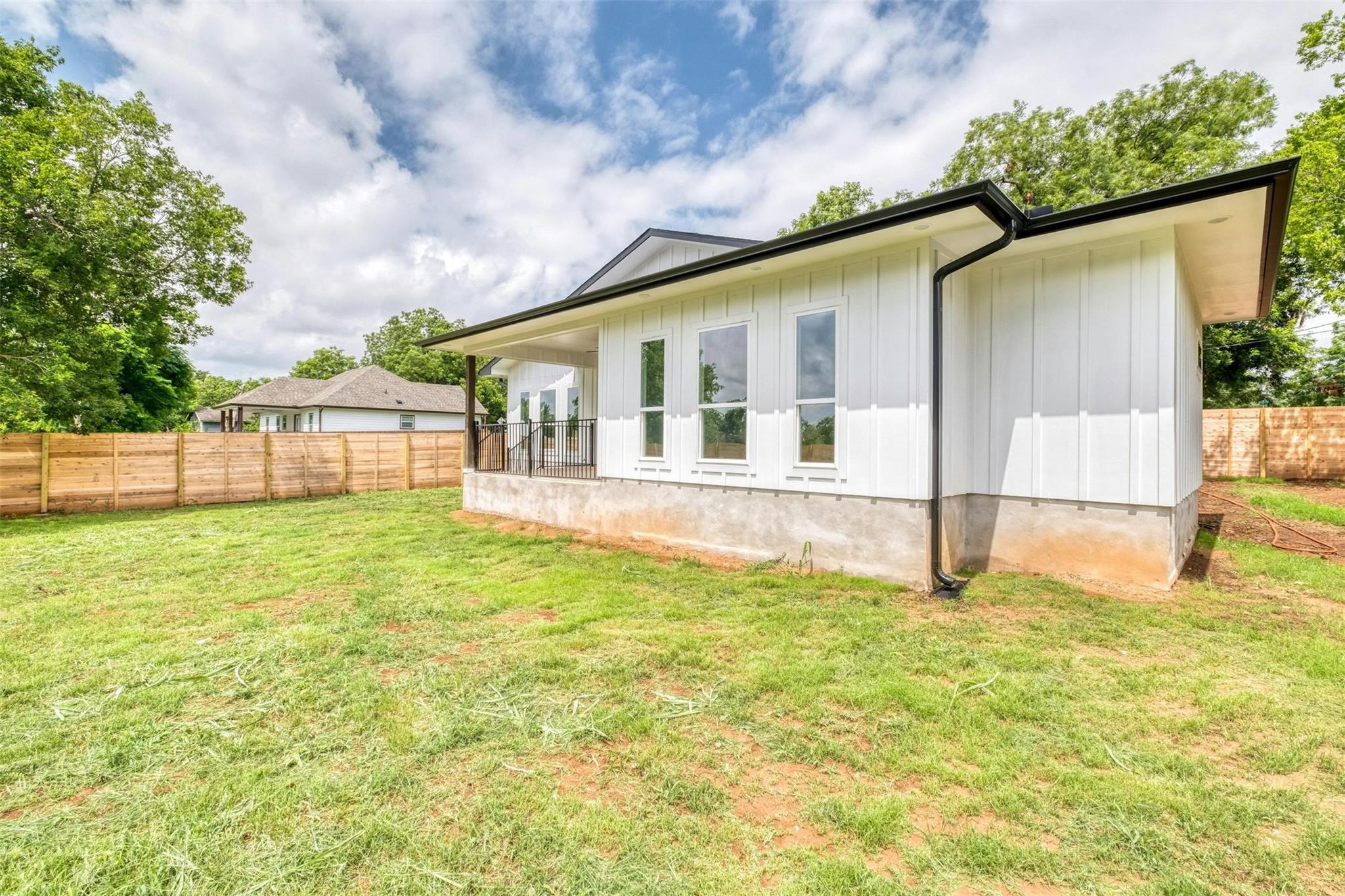 108 Bill St, Elgin, TX 78621