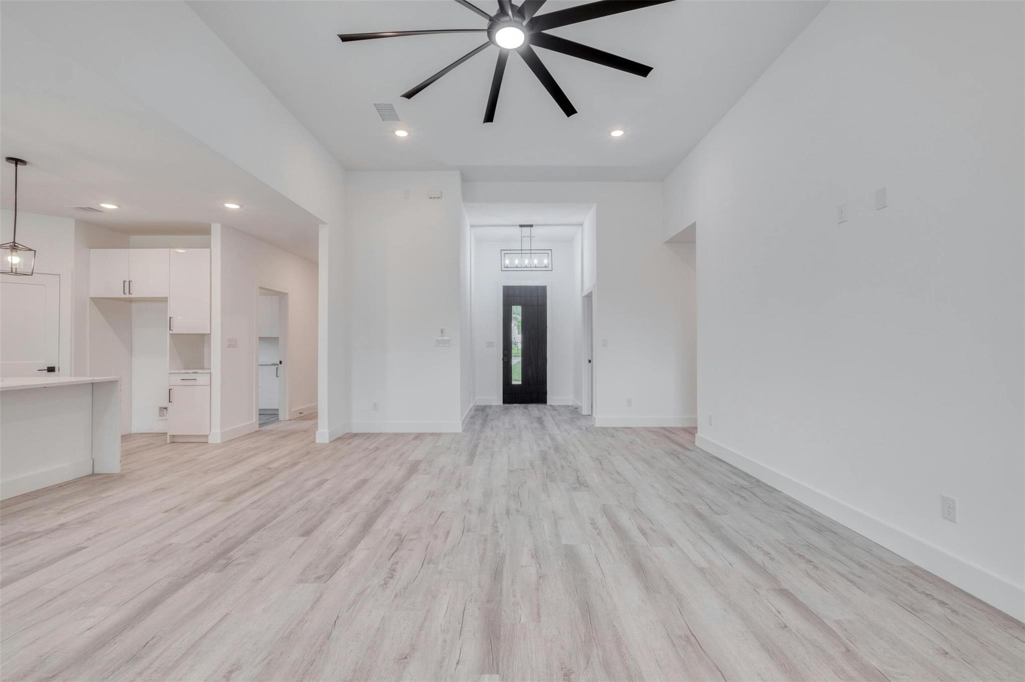 108 Bill St, Elgin, TX 78621
