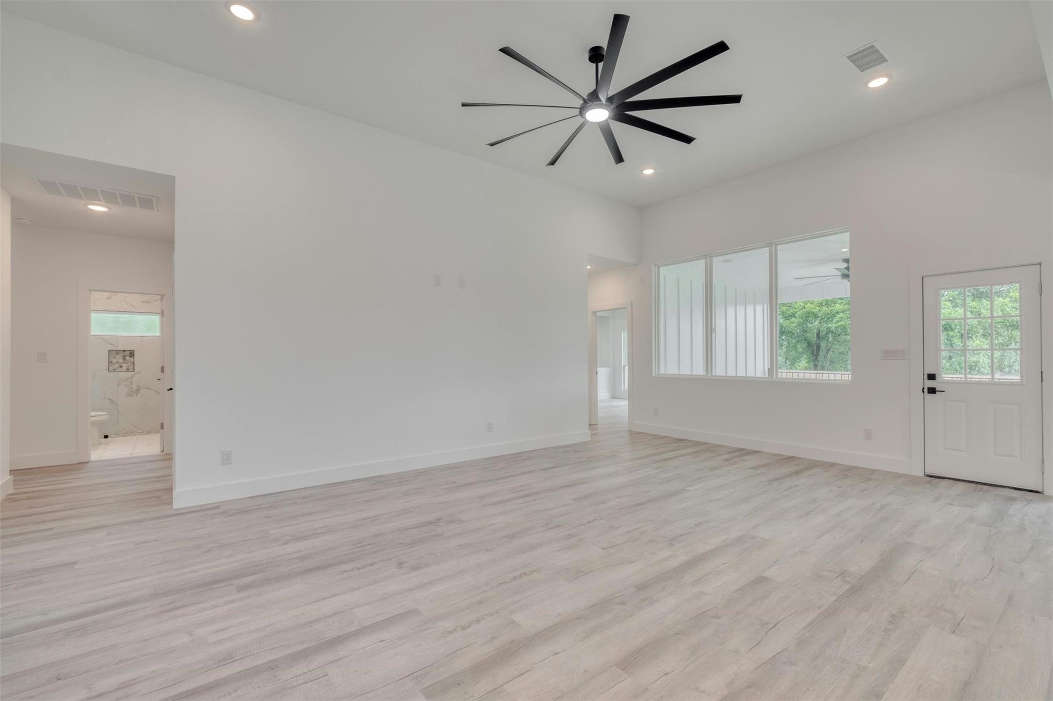 108 Bill St, Elgin, TX 78621