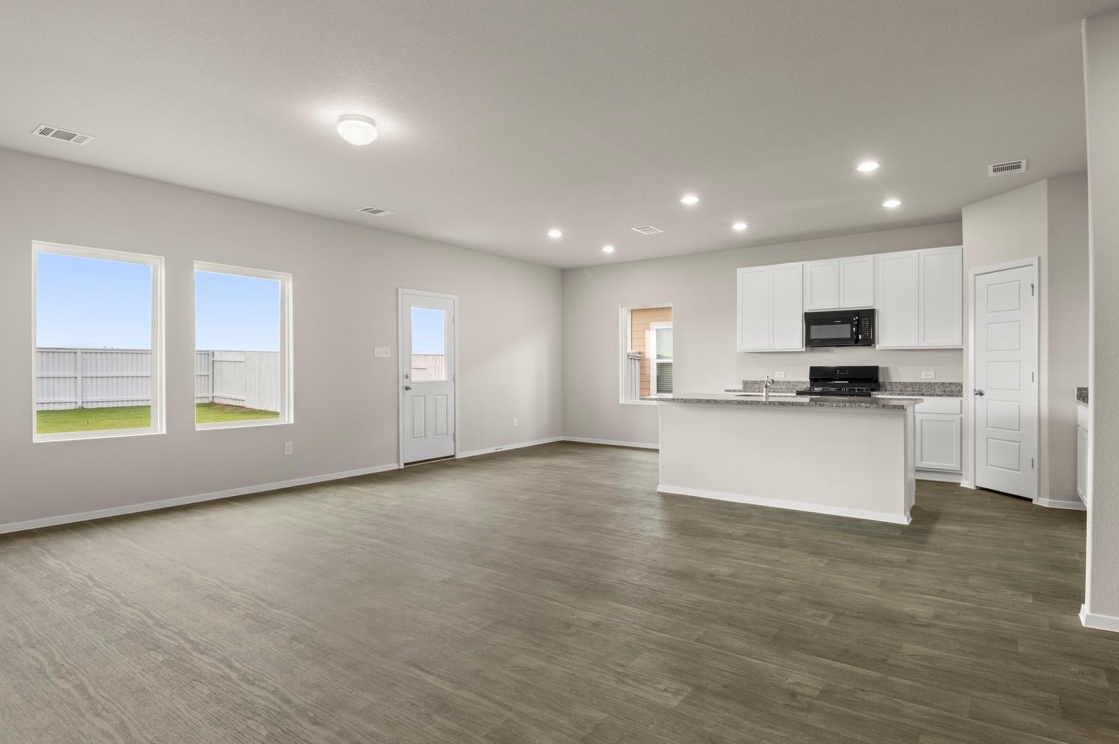 2431 Winding Creek Rd, Kyle, TX 78640