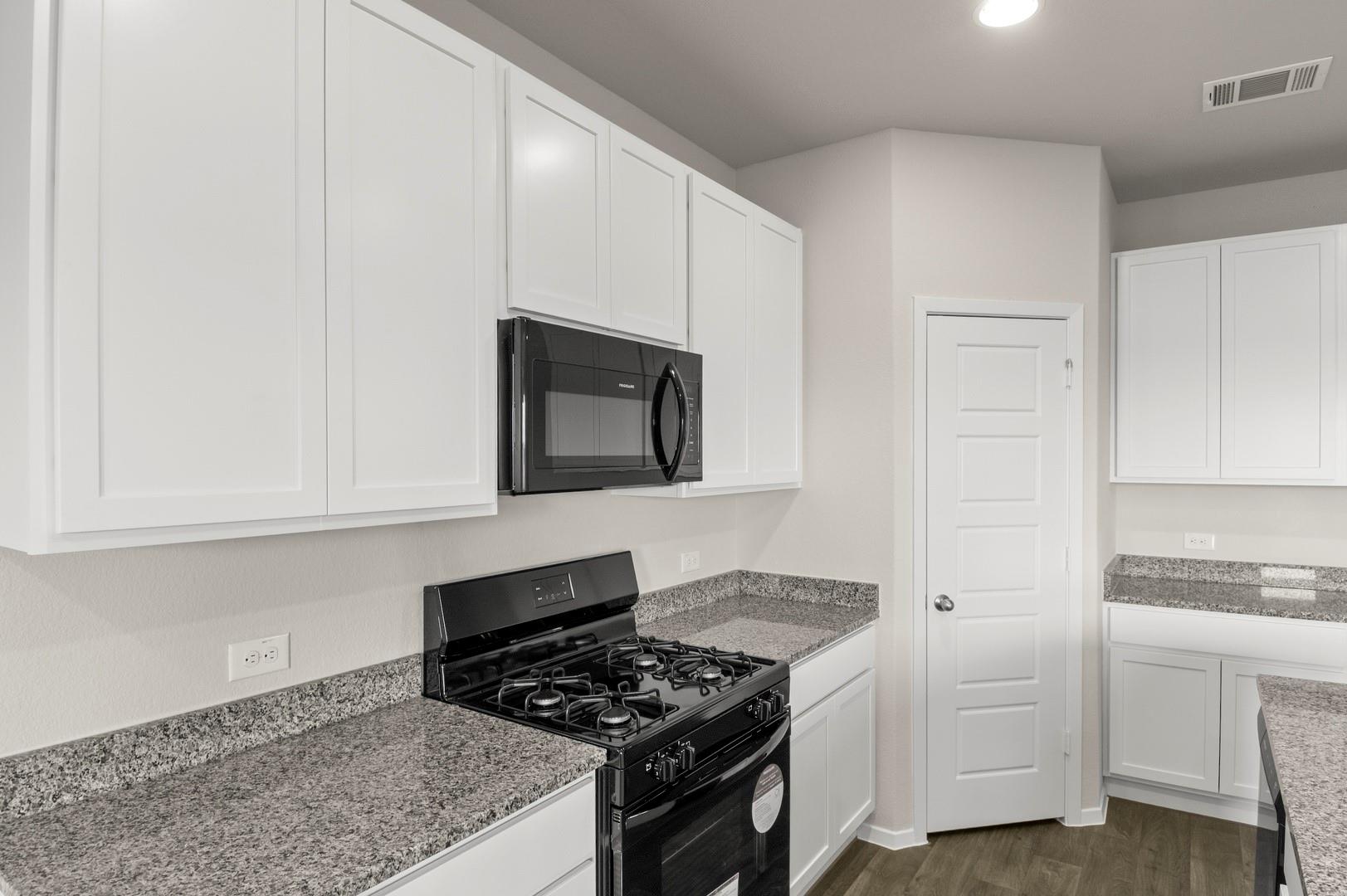 2431 Winding Creek Rd, Kyle, TX 78640