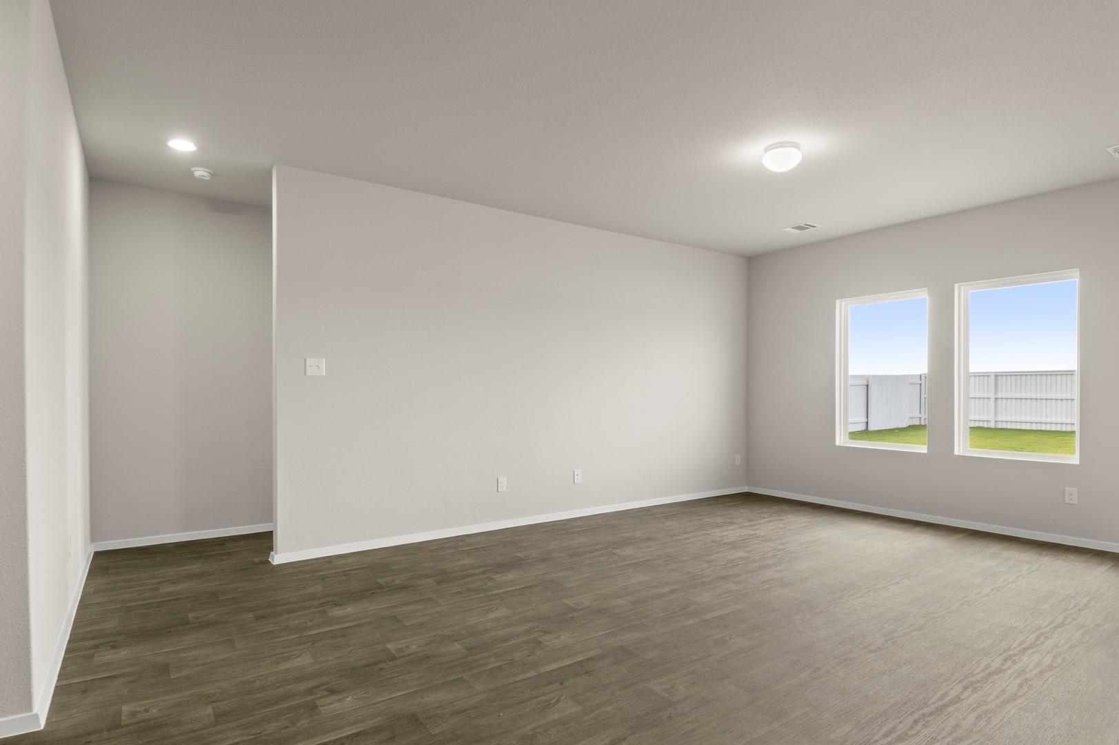 2431 Winding Creek Rd, Kyle, TX 78640