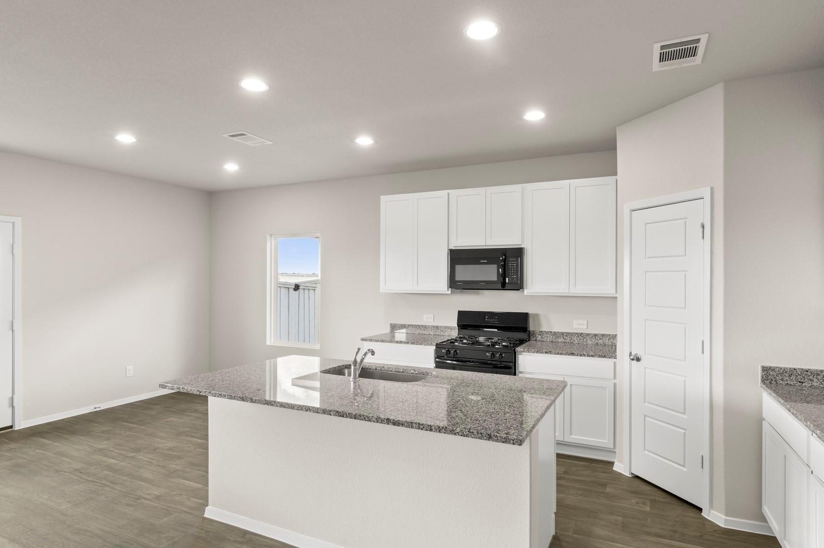 2431 Winding Creek Rd, Kyle, TX 78640