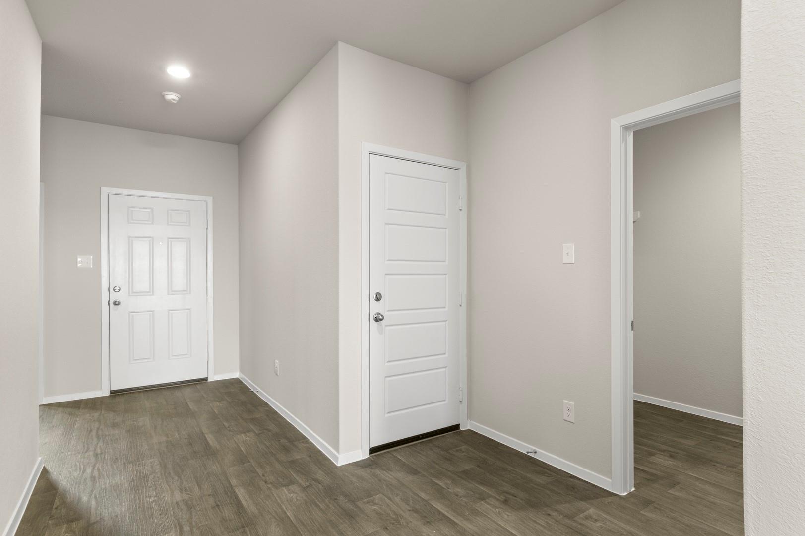 2431 Winding Creek Rd, Kyle, TX 78640