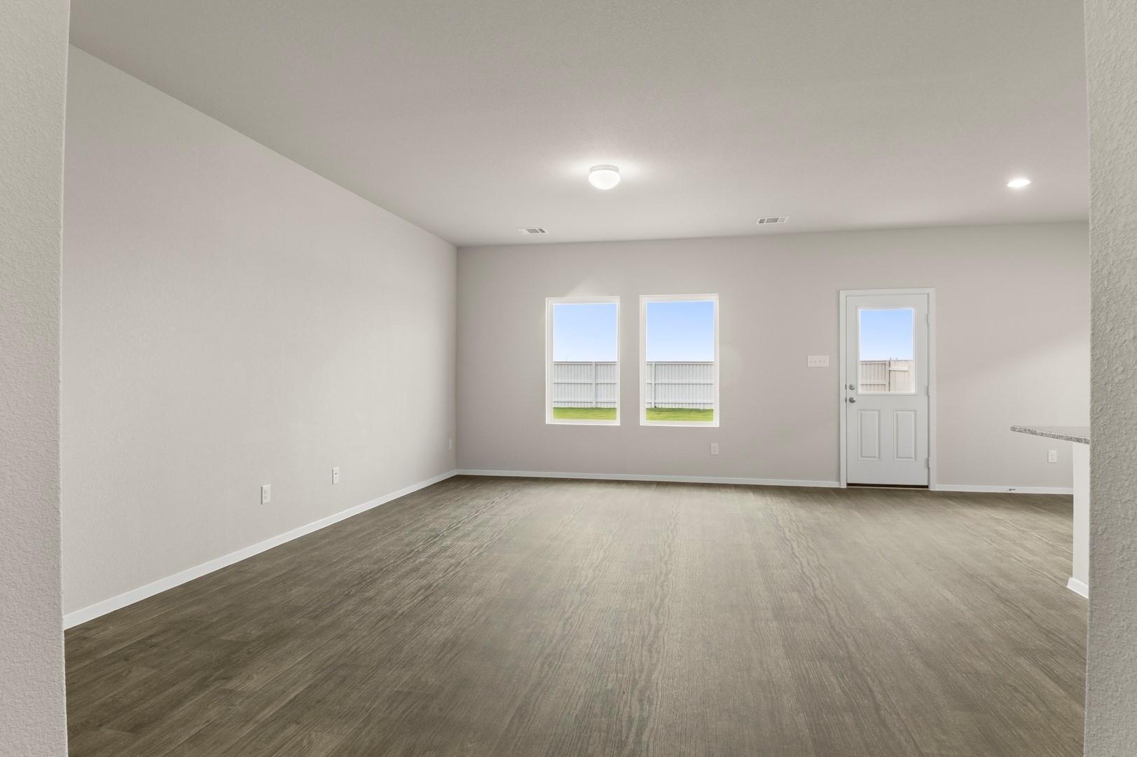 2431 Winding Creek Rd, Kyle, TX 78640