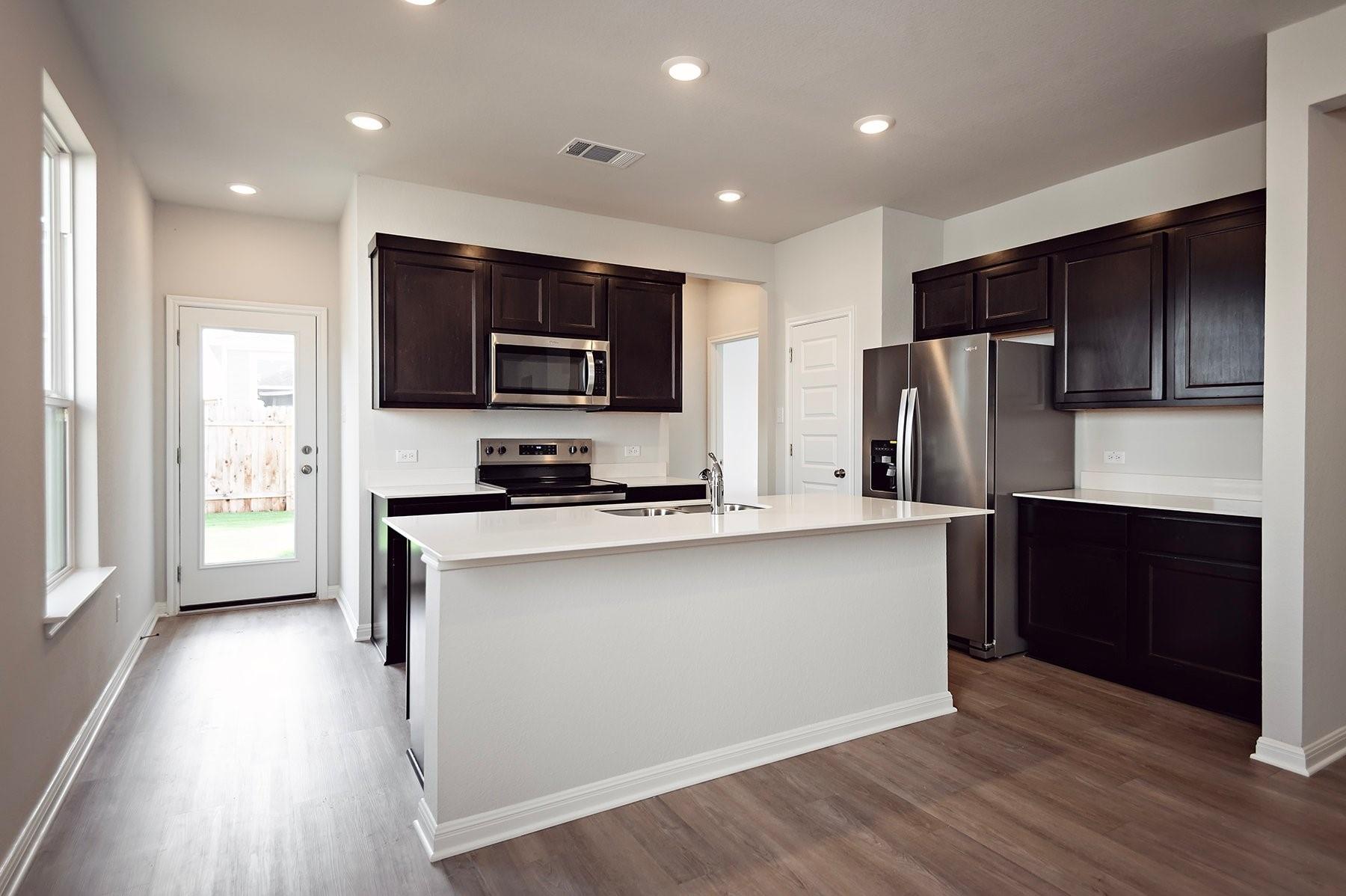 240 Alcatraz Loop, Jarrell, TX 76537