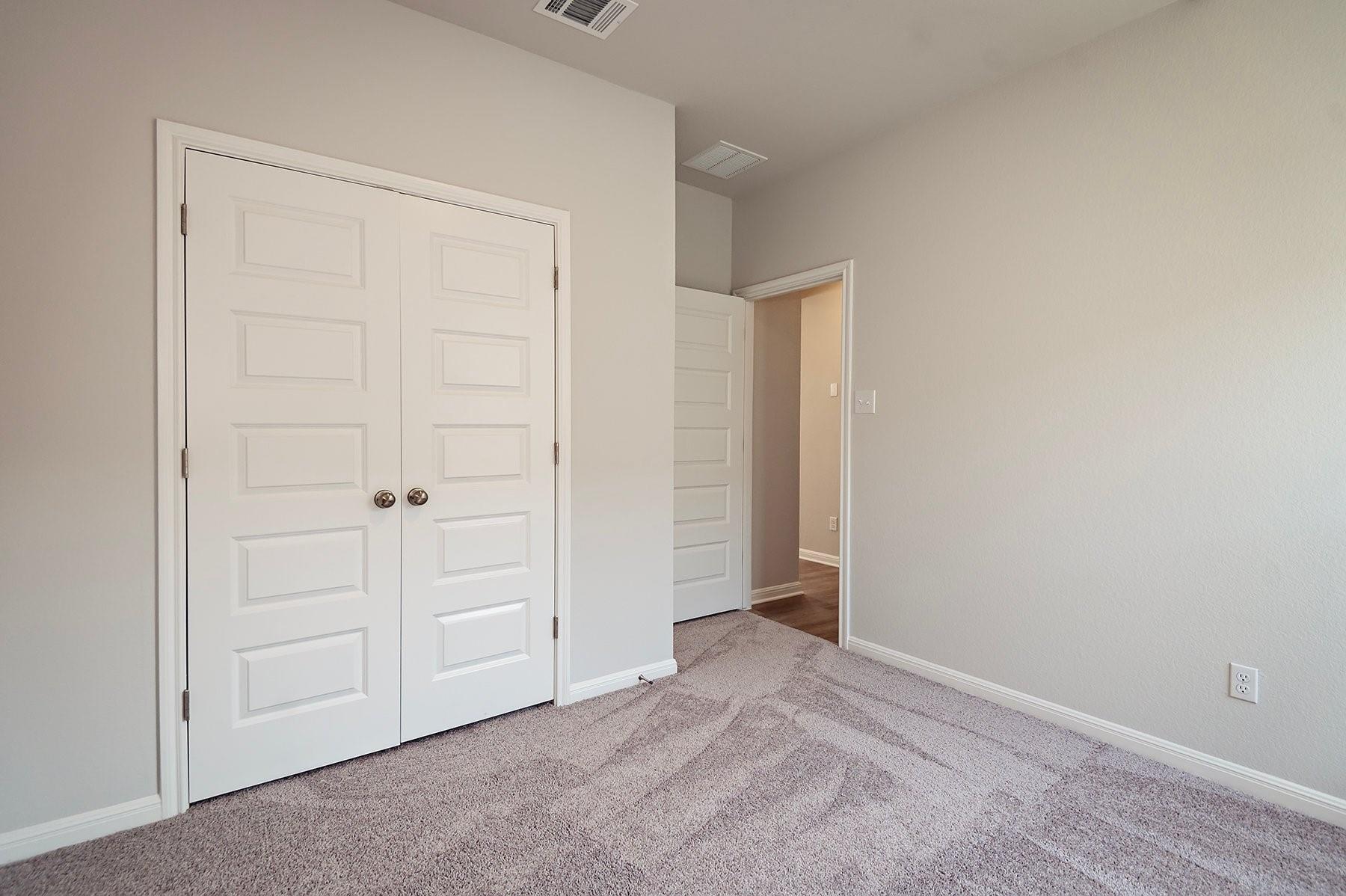 240 Alcatraz Loop, Jarrell, TX 76537