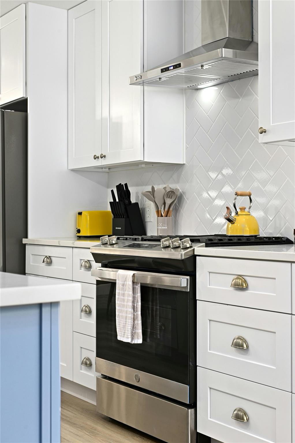 9414 Meadow Vale, Austin, TX 78758