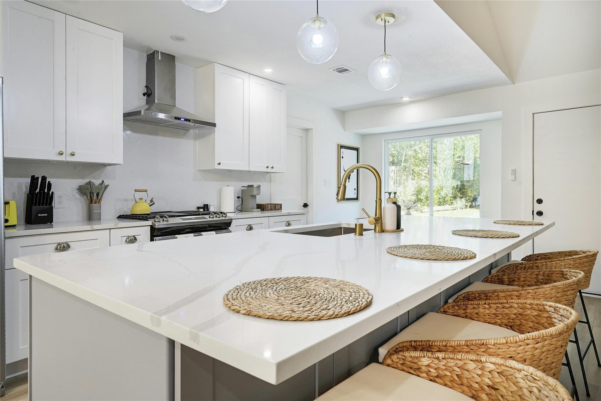 9414 Meadow Vale, Austin, TX 78758