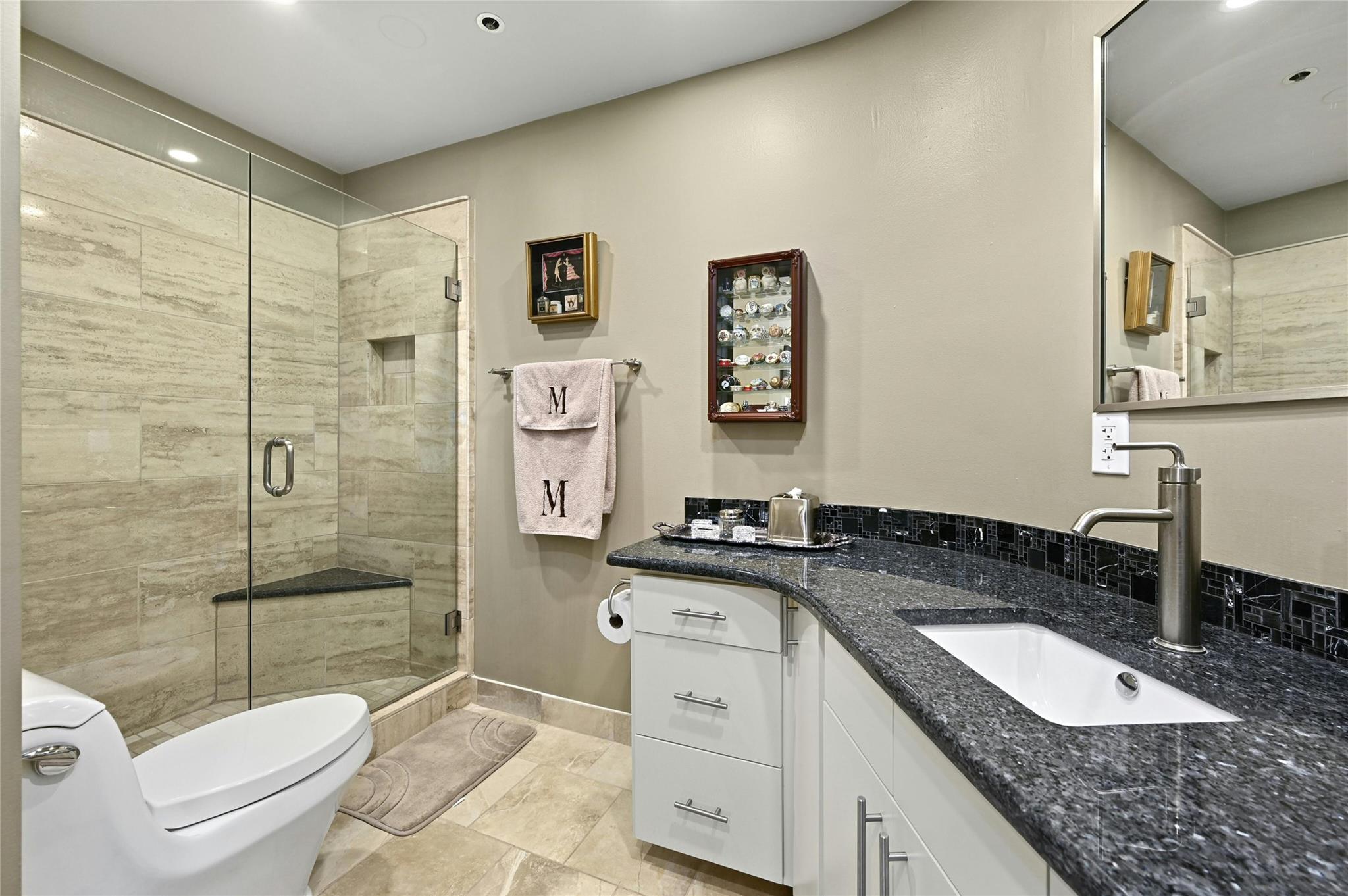 40 N Interstate Highway 35 # 8C1, Austin, TX 78701