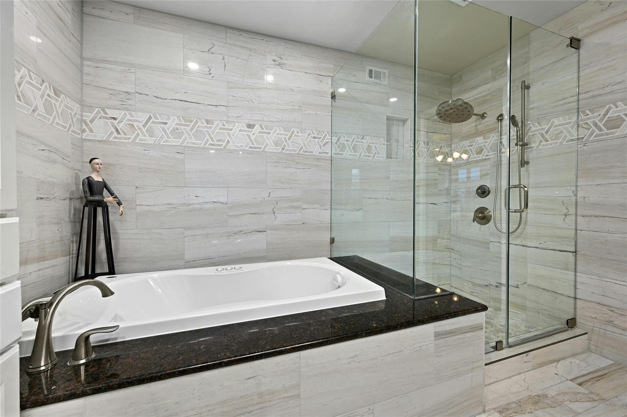 40 N Interstate Highway 35 # 8C1, Austin, TX 78701