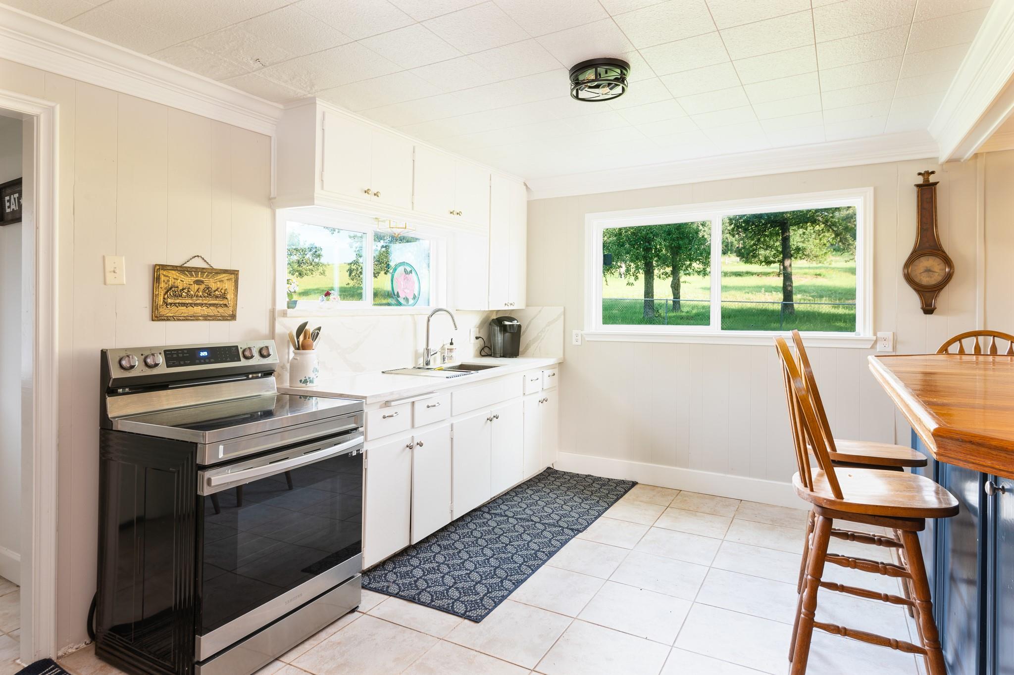 848 County Road 359, Gause, TX 77857