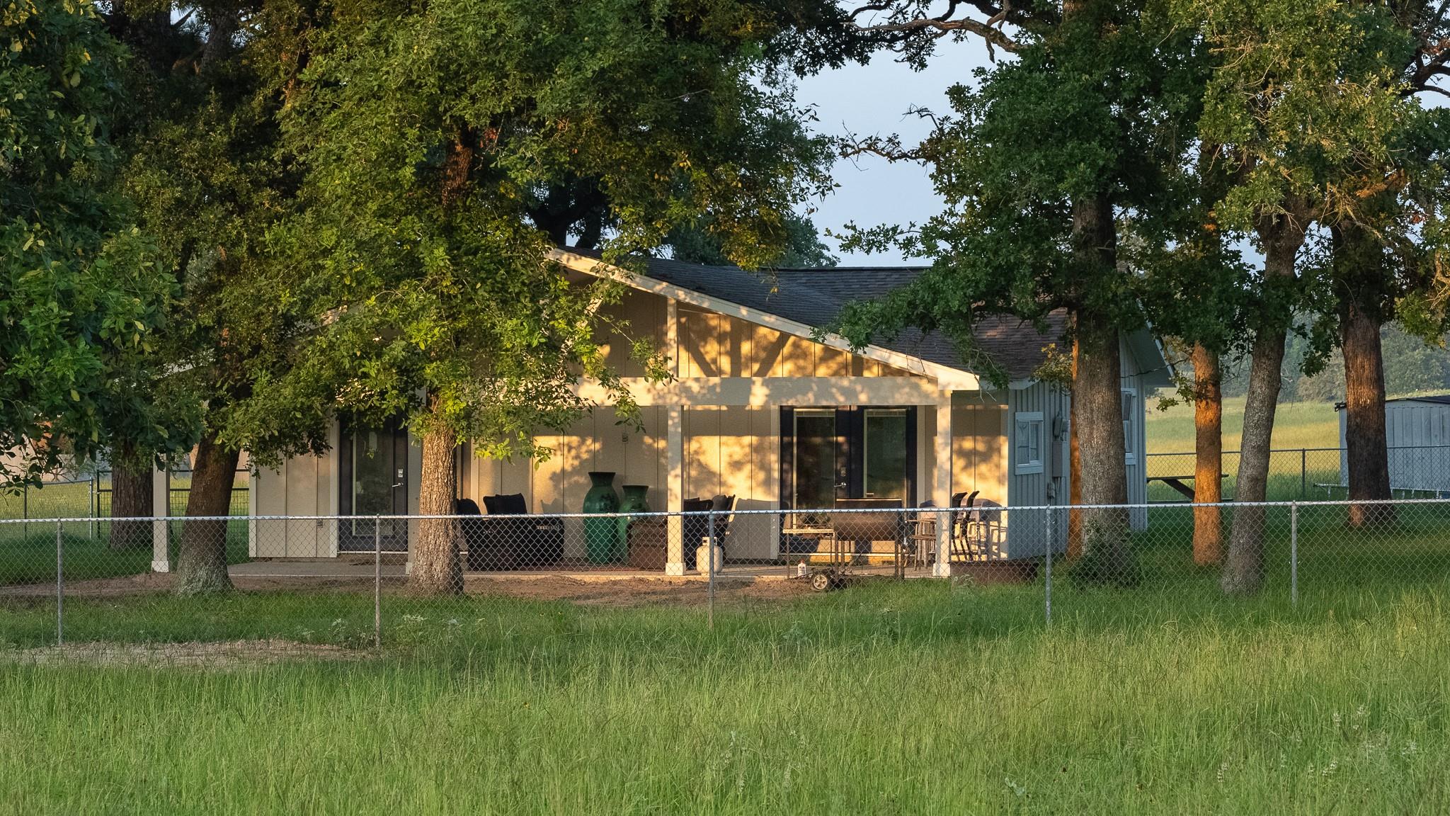 848 County Road 359, Gause, TX 77857