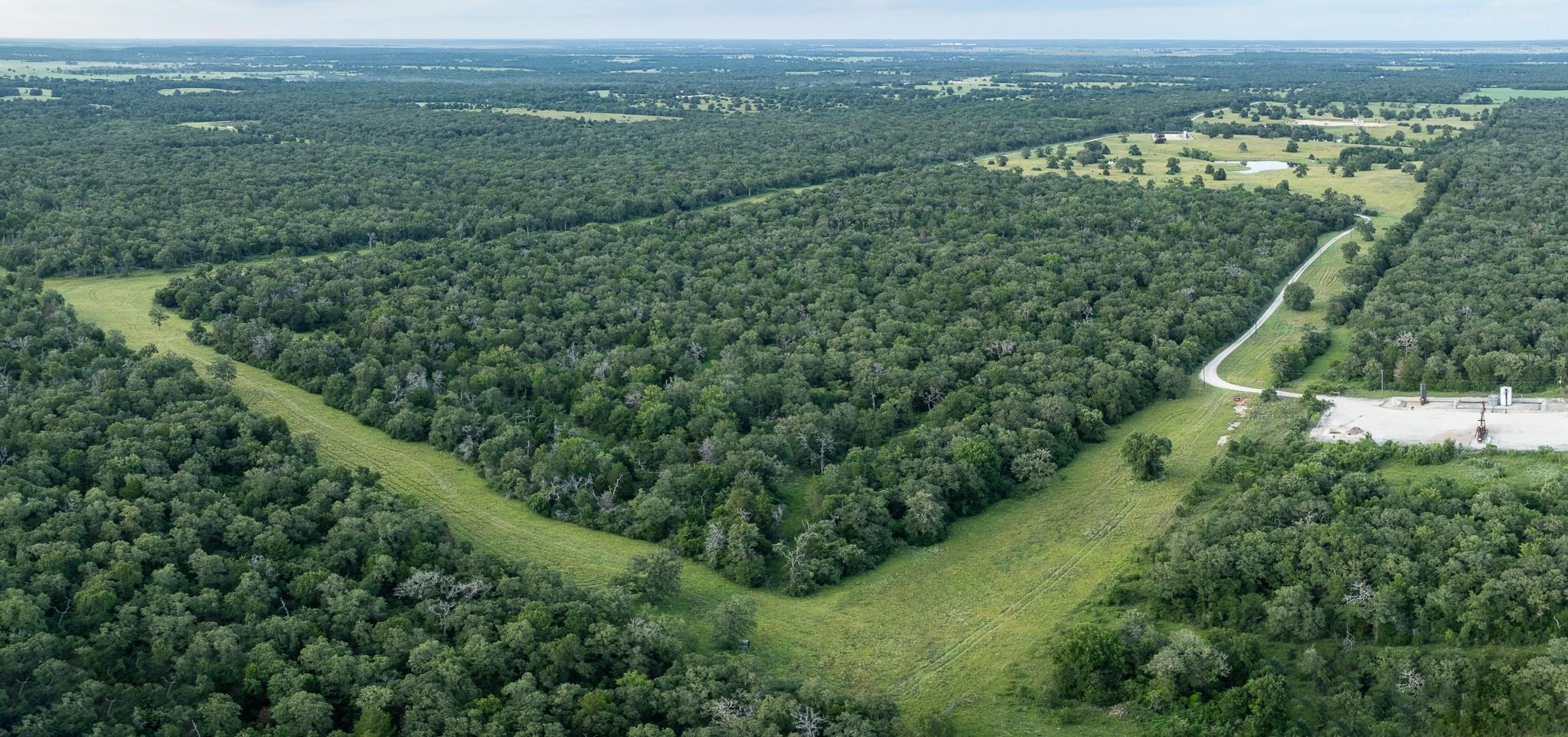 848 County Road 359, Gause, TX 77857