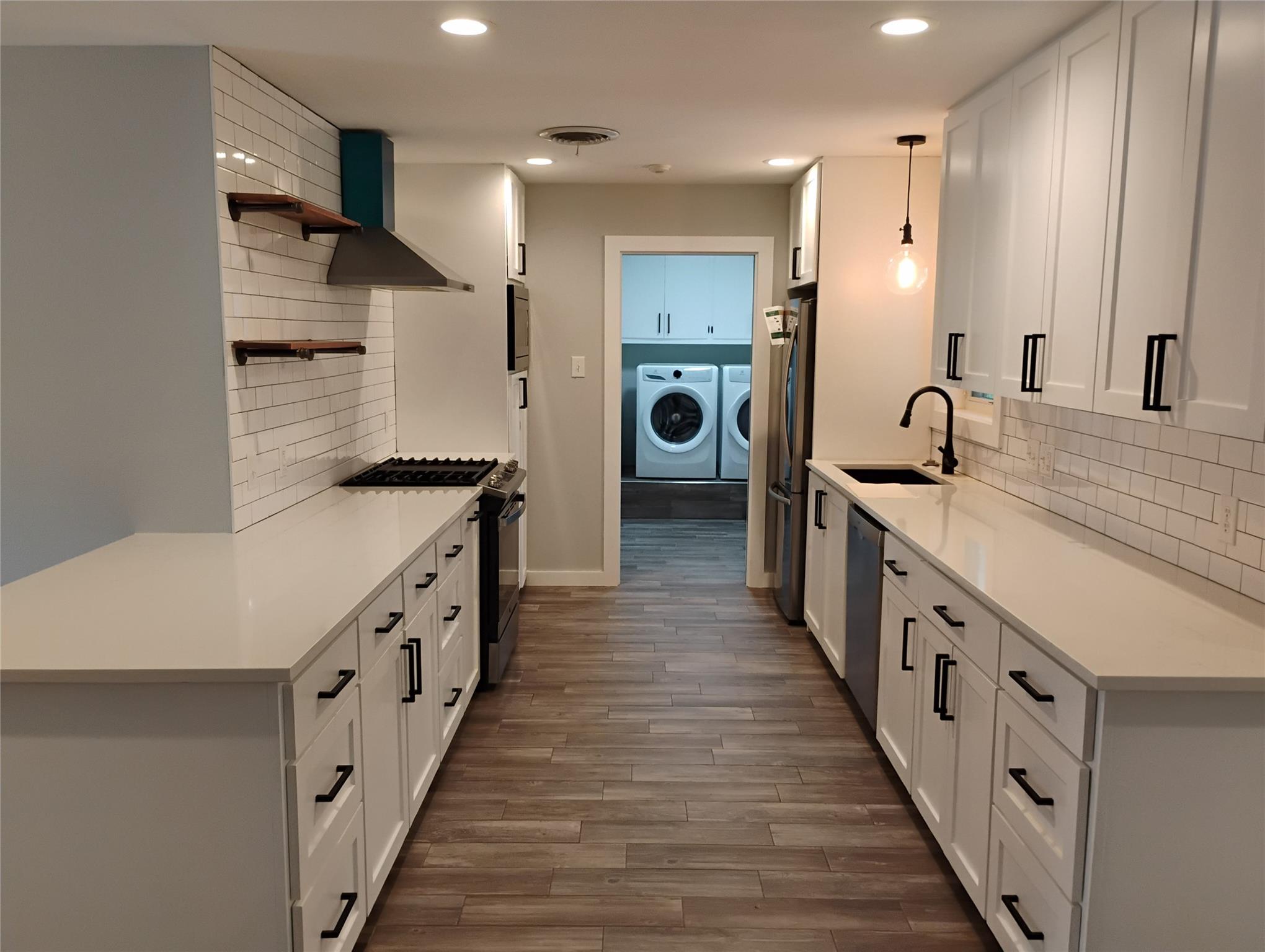 103 Laurel Rdg, San Marcos, TX 78666