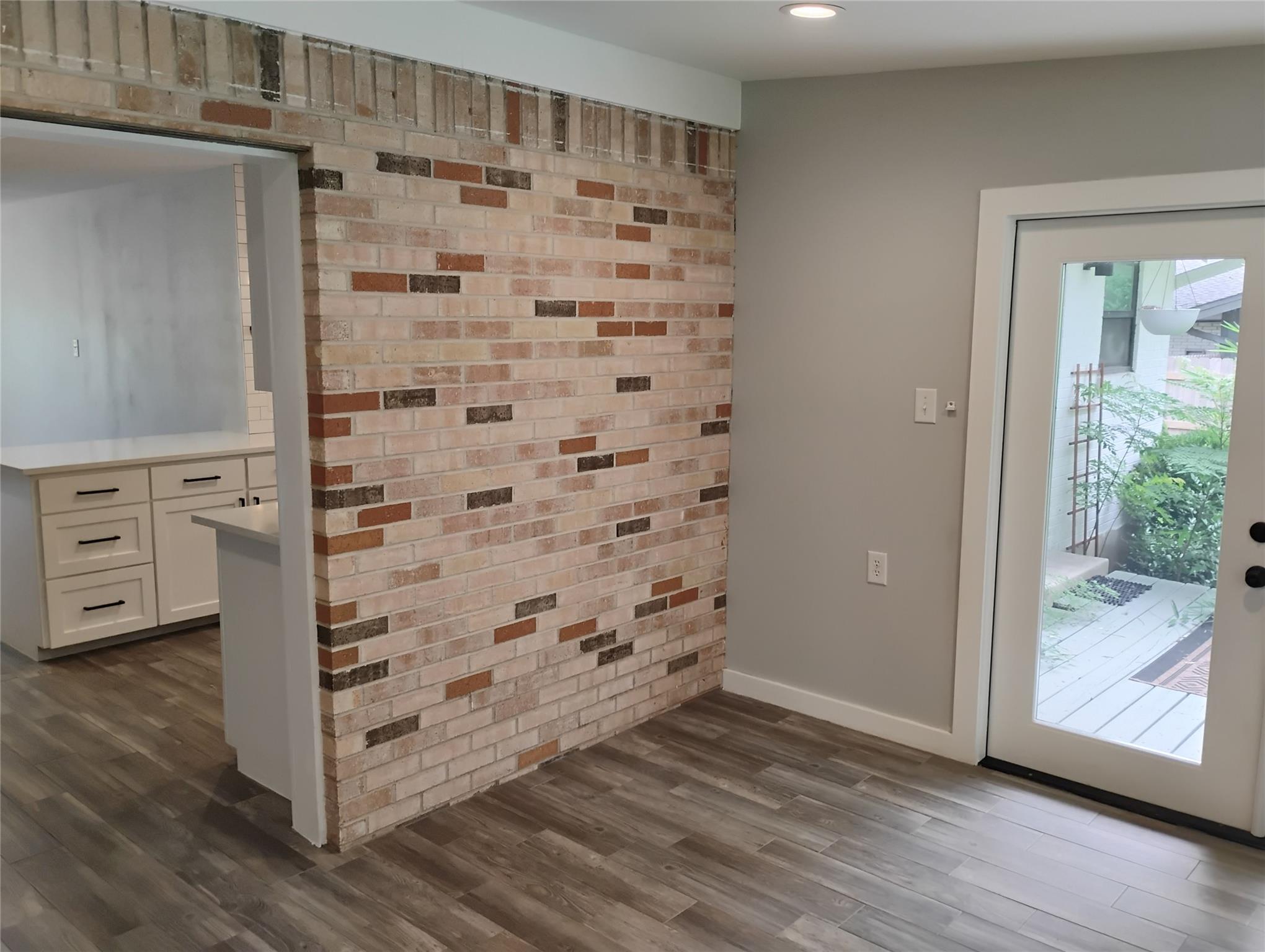 103 Laurel Rdg, San Marcos, TX 78666