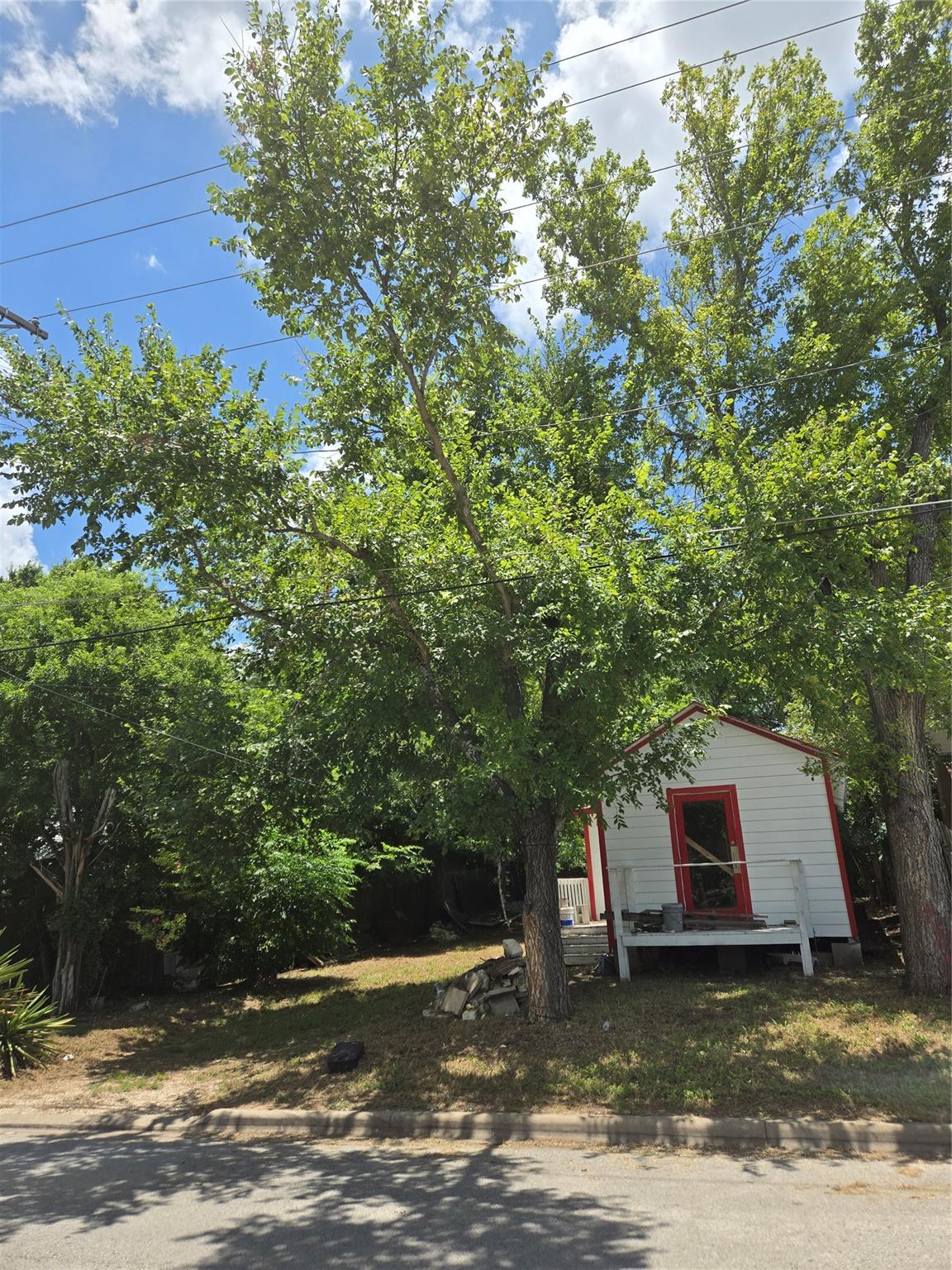 Lockhart, TX 78644