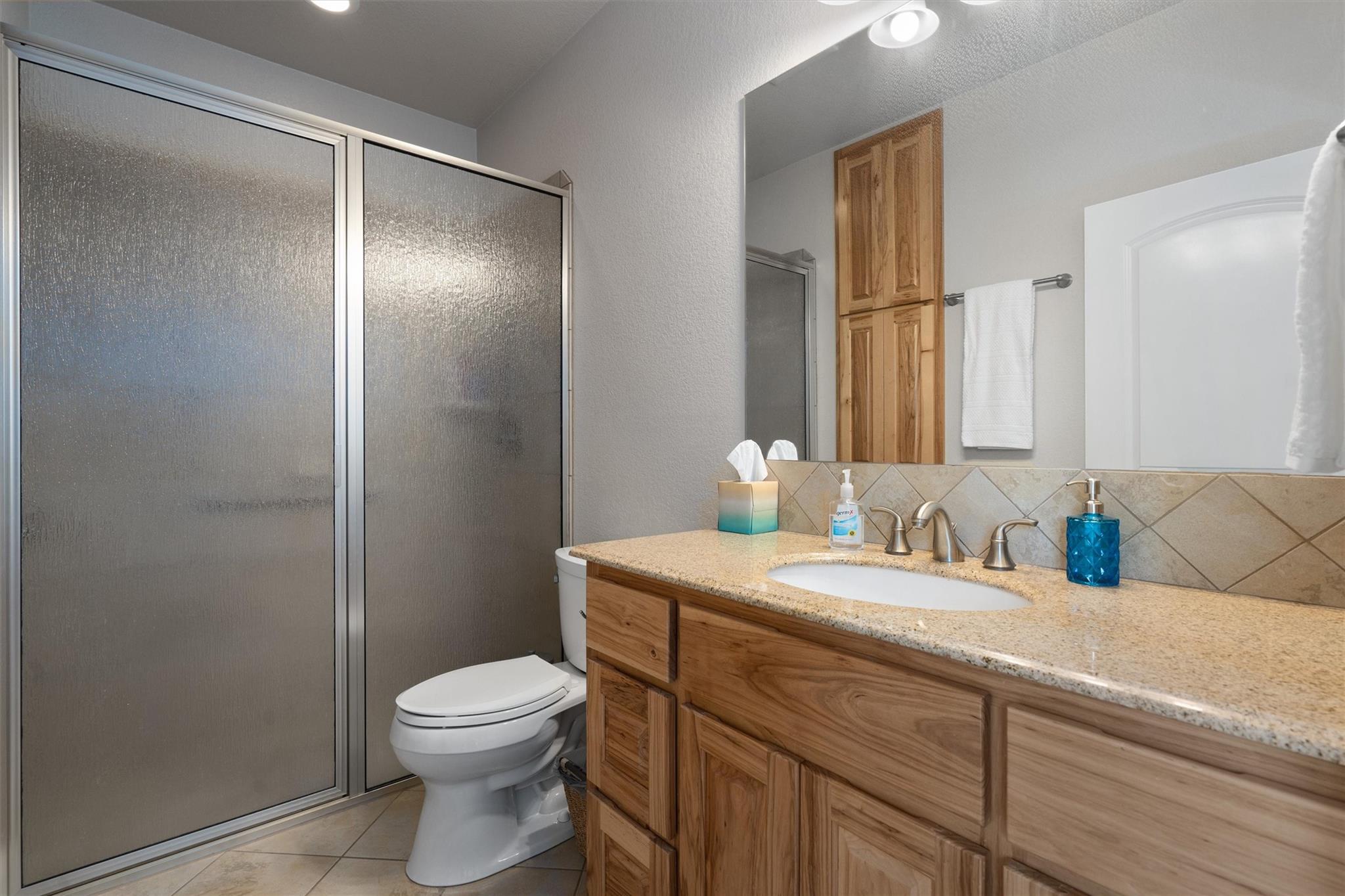 120 Oak Meadow Trl, Spicewood, TX 78669
