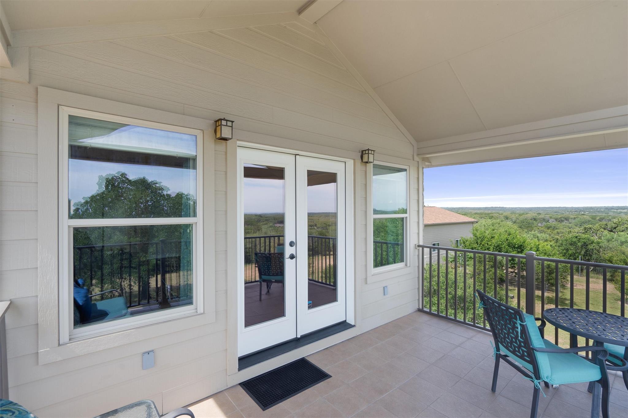 120 Oak Meadow Trl, Spicewood, TX 78669