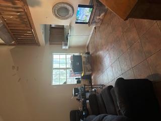 1017 W 3rd St W, Taylor, TX 76574