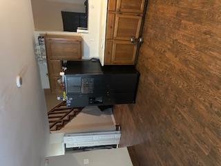 1017 W 3rd St W, Taylor, TX 76574