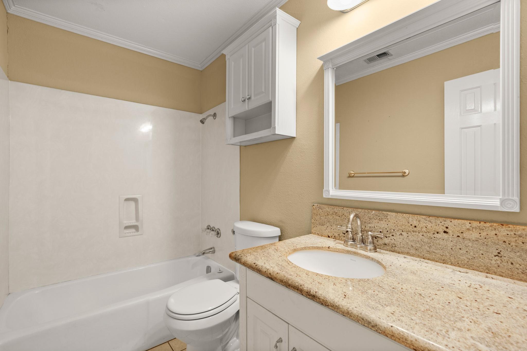 8712 Cele Rd # 1, Manor, TX 78653