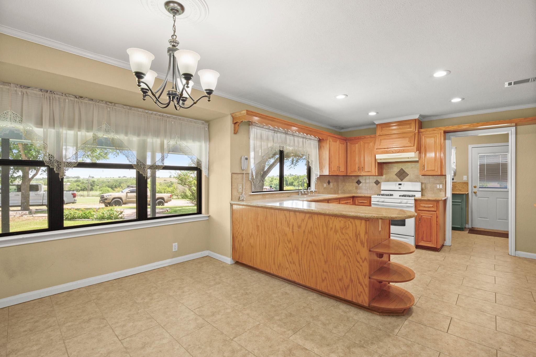 8712 Cele Rd # 1, Manor, TX 78653