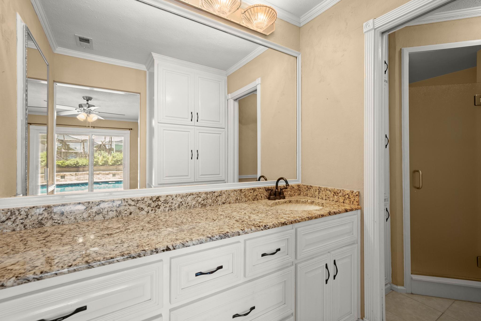8712 Cele Rd # 1, Manor, TX 78653