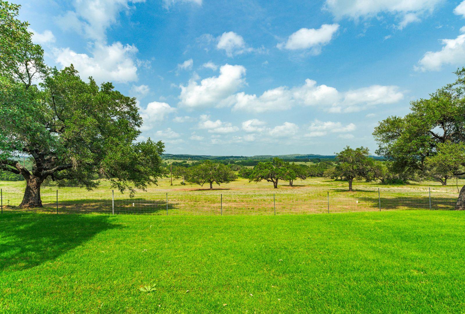 1878 Shovel Mountain Rd, Round Mountain, TX 78663