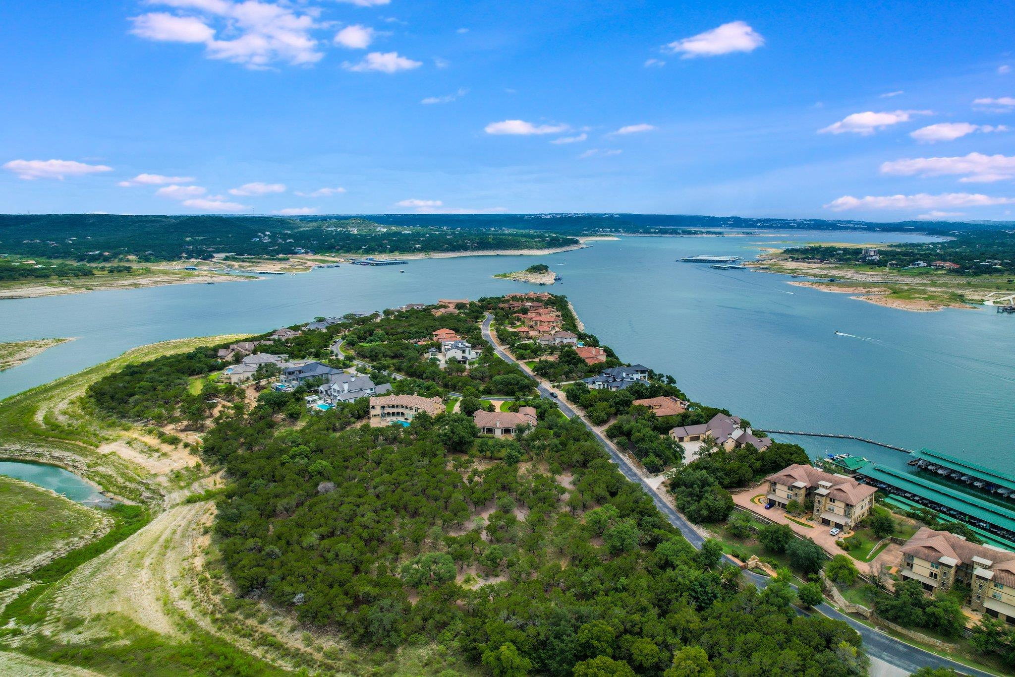 6000 Lantern View Dr, Jonestown, TX 78645