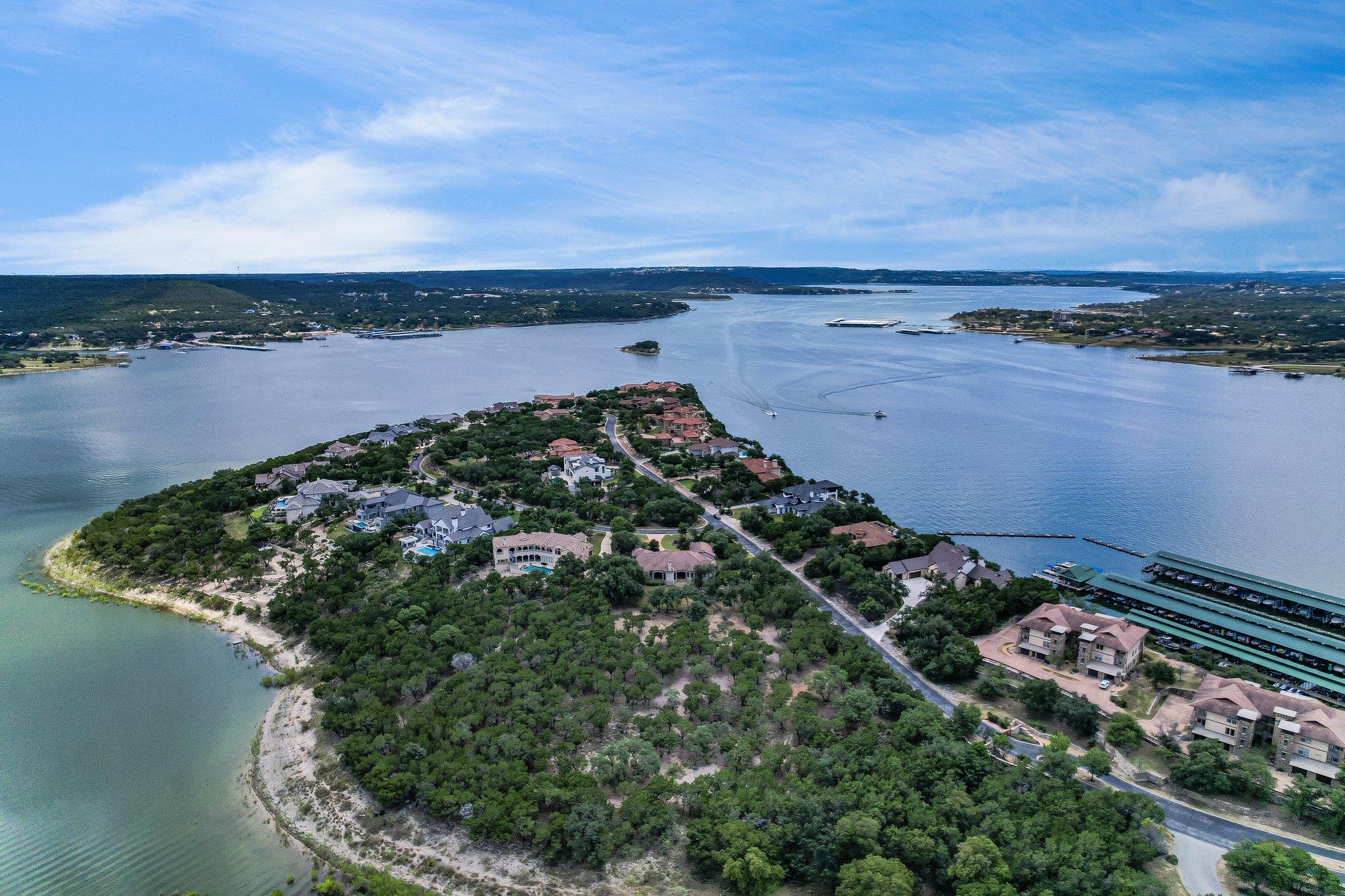 6000 Lantern View Dr, Jonestown, TX 78645