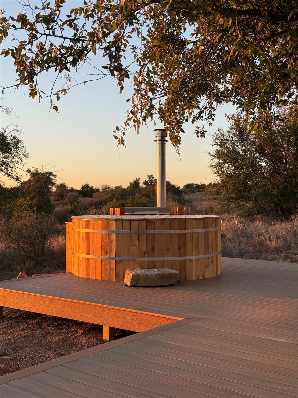 997 Big Sandy Rd, Johnson City, TX 78636