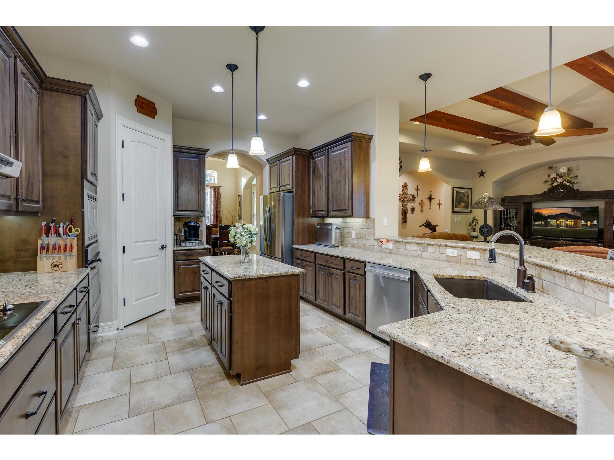 30201 Live Oak Trl, Georgetown, TX 78633