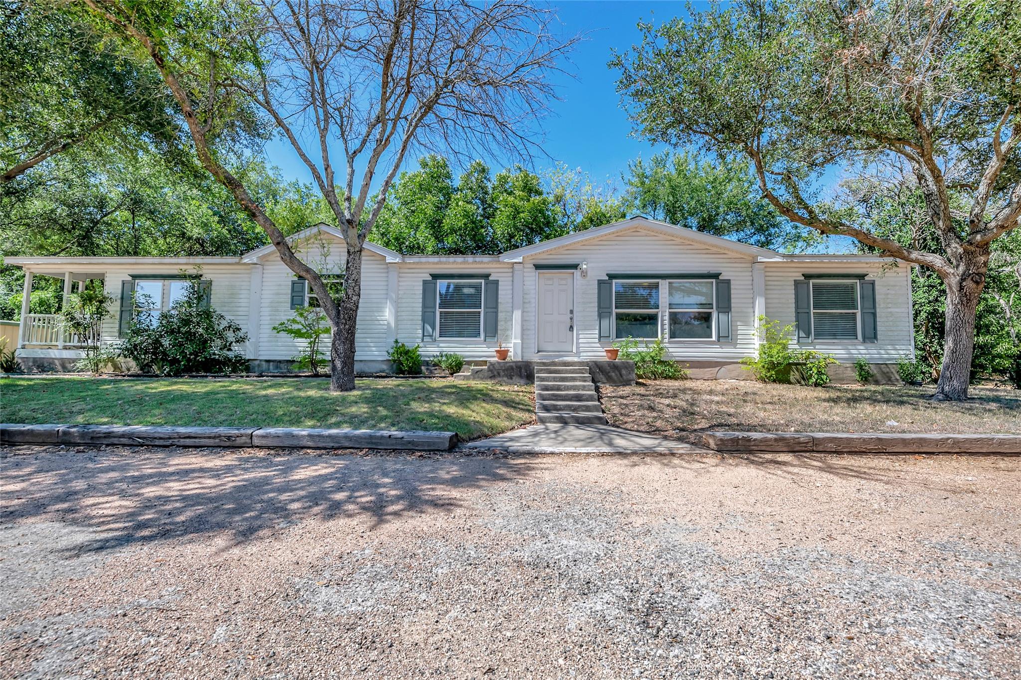 301 Fm 1660 Rd, Hutto, TX 78634
