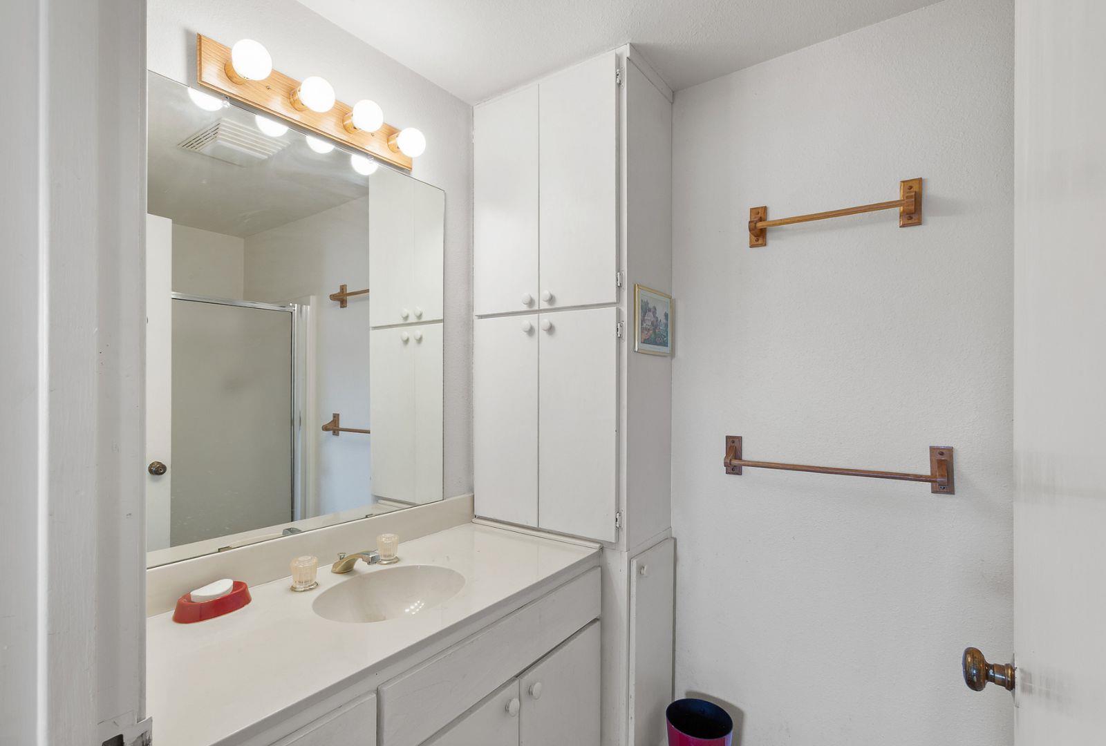 730 E US HWY 84, Goldthwaite, TX 76844