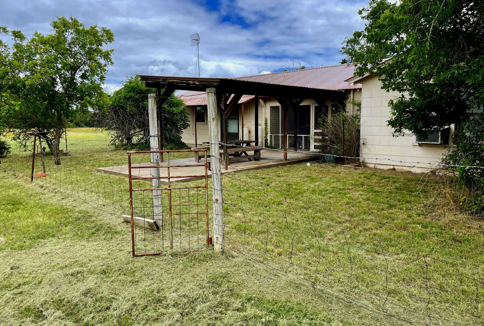 730 E HWY 84, Goldthwaite, TX 76844