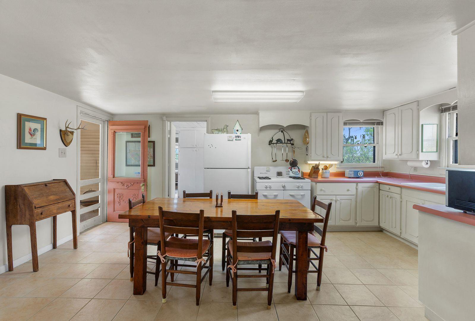 730 E US HWY 84, Goldthwaite, TX 76844