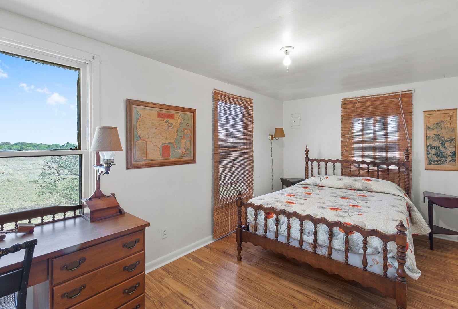 730 E US HWY 84, Goldthwaite, TX 76844