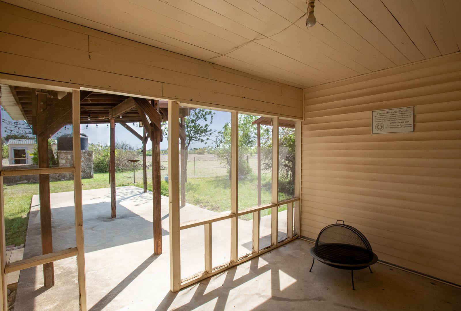 730 E US HWY 84, Goldthwaite, TX 76844