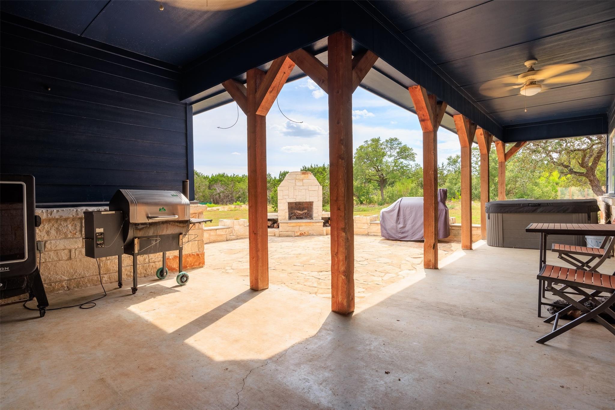 415 Lets Roll Dr, Fischer, TX 78623