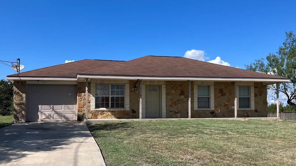176 Hollys Way, San Marcos, TX 78666