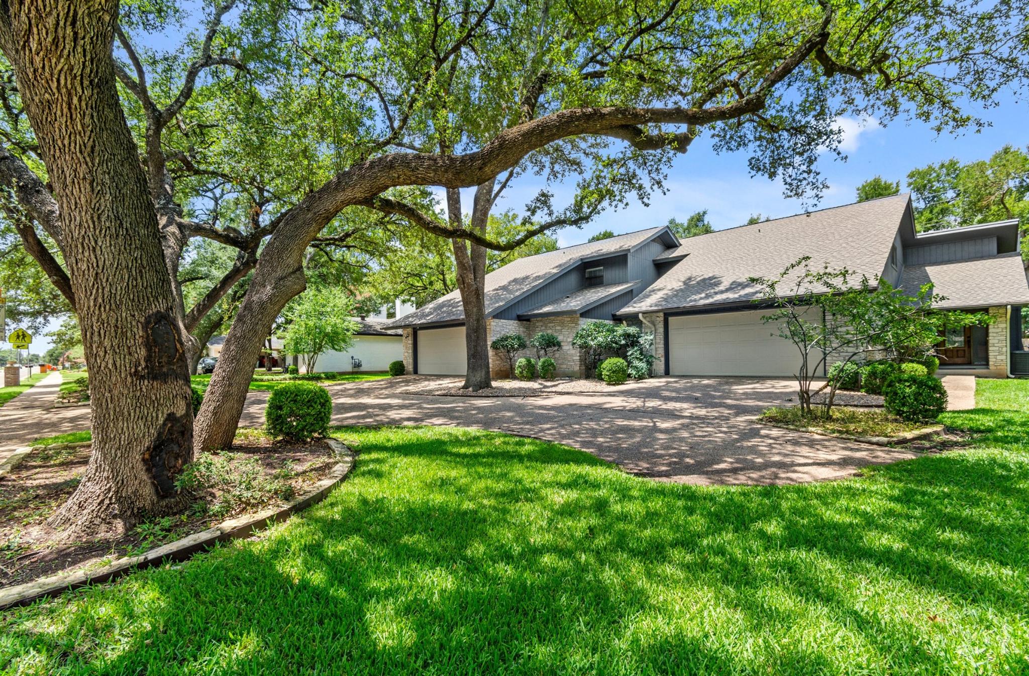 8606 Mesa Dr # A, Austin, TX 78759