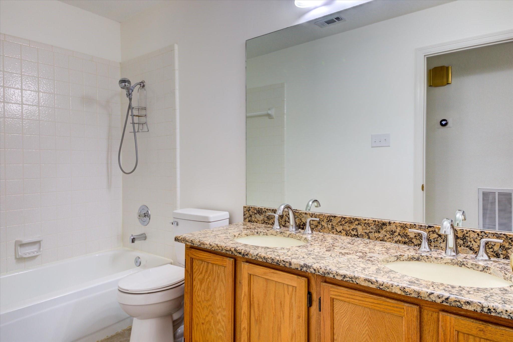 1202 Parrot Trl, Round Rock, TX 78681